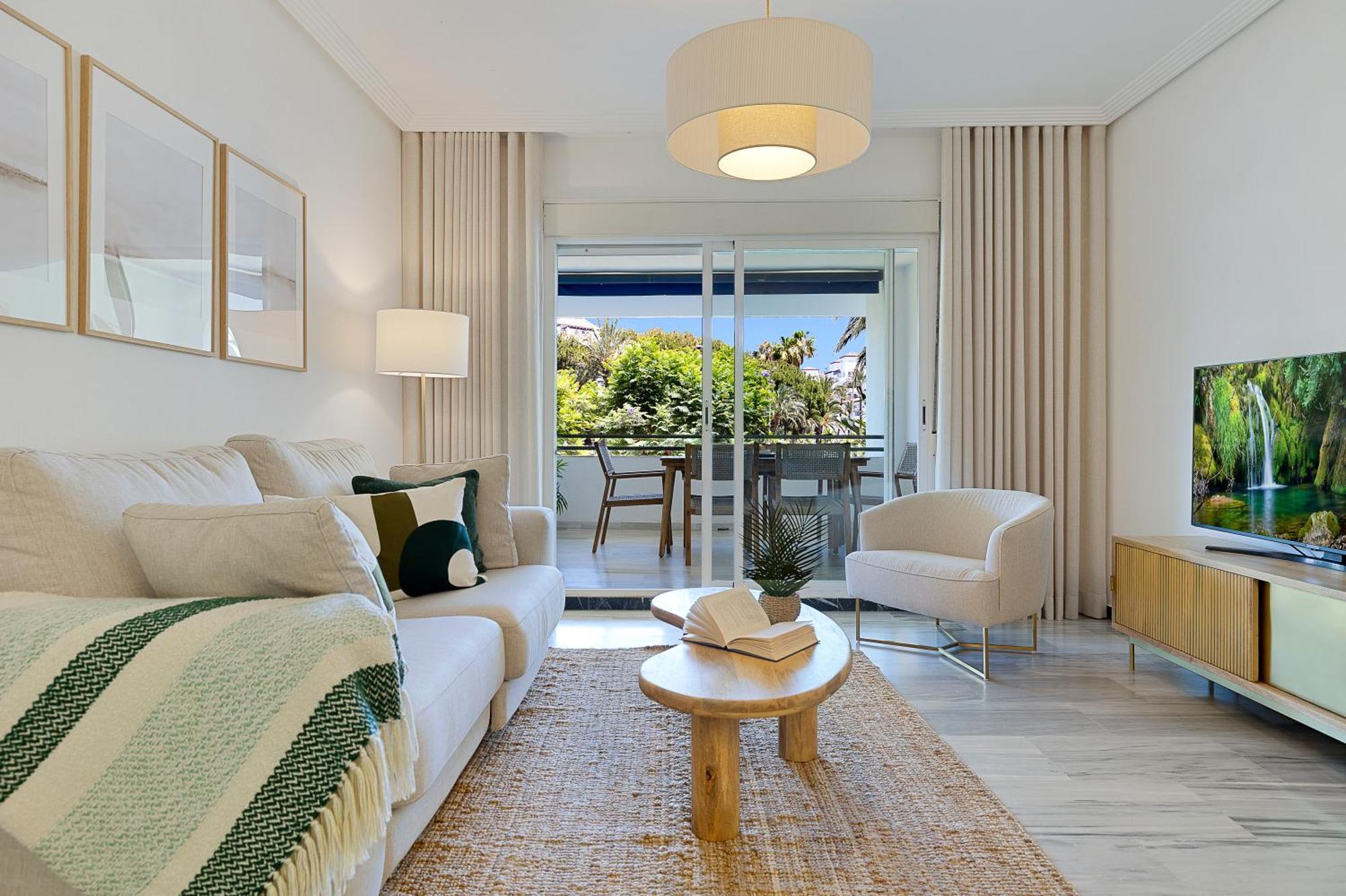 2 Bedroom Apartment In Medina Garden - Puerto Banus Marbella Eksteriør bilde