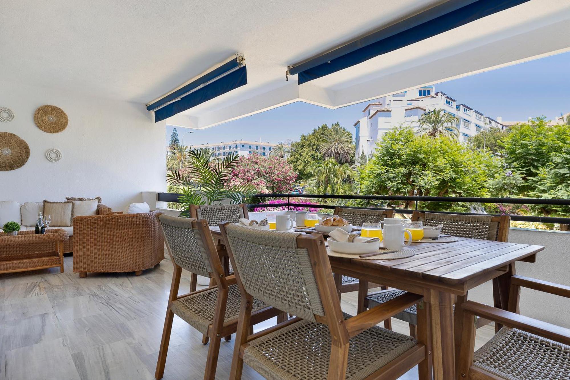 2 Bedroom Apartment In Medina Garden - Puerto Banus Marbella Eksteriør bilde